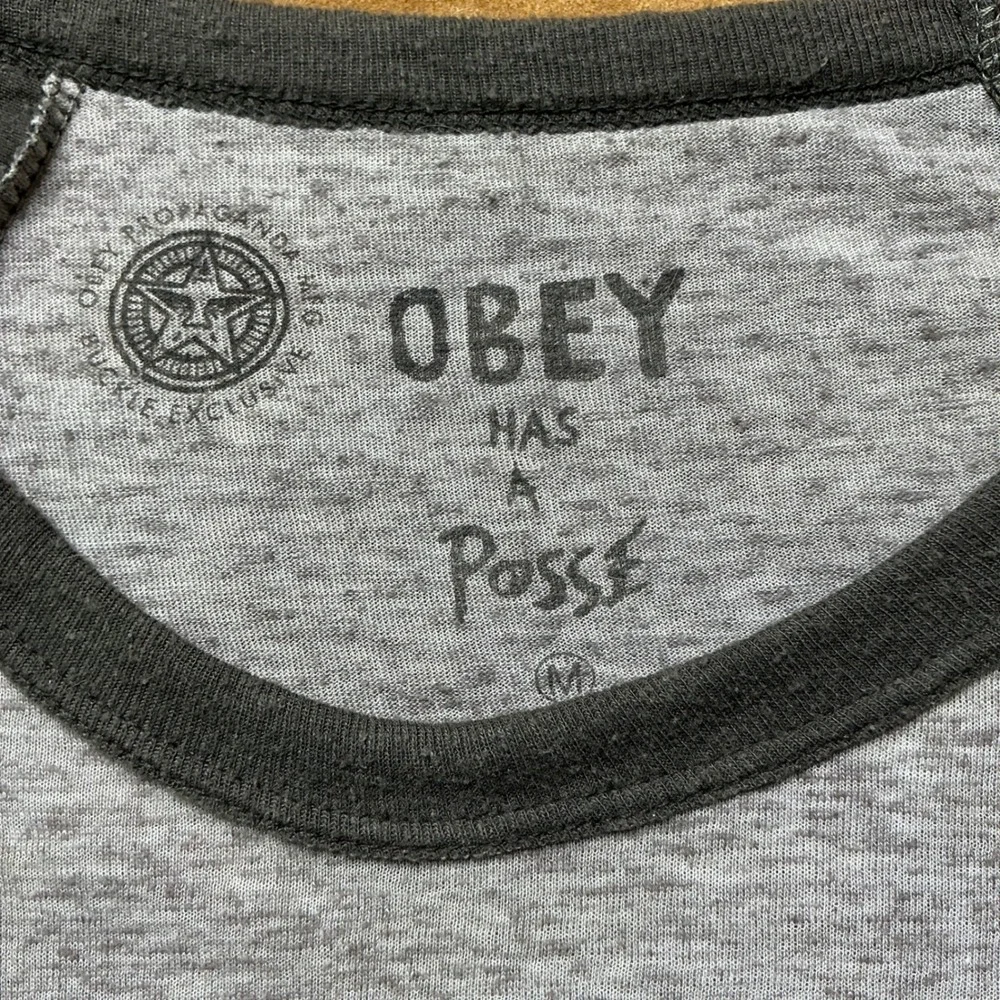 Obey Posse Worldwide Mens‎ Raglan Baseball Graphic T-Shirt Grey Medium CA26912